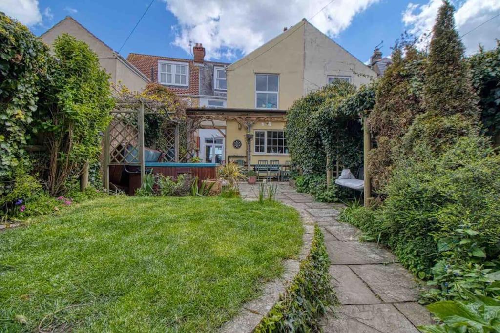 Gorleston-on-Sea Large Character Home, Hot Tub, Beach 5 Min Walk מראה חיצוני תמונה