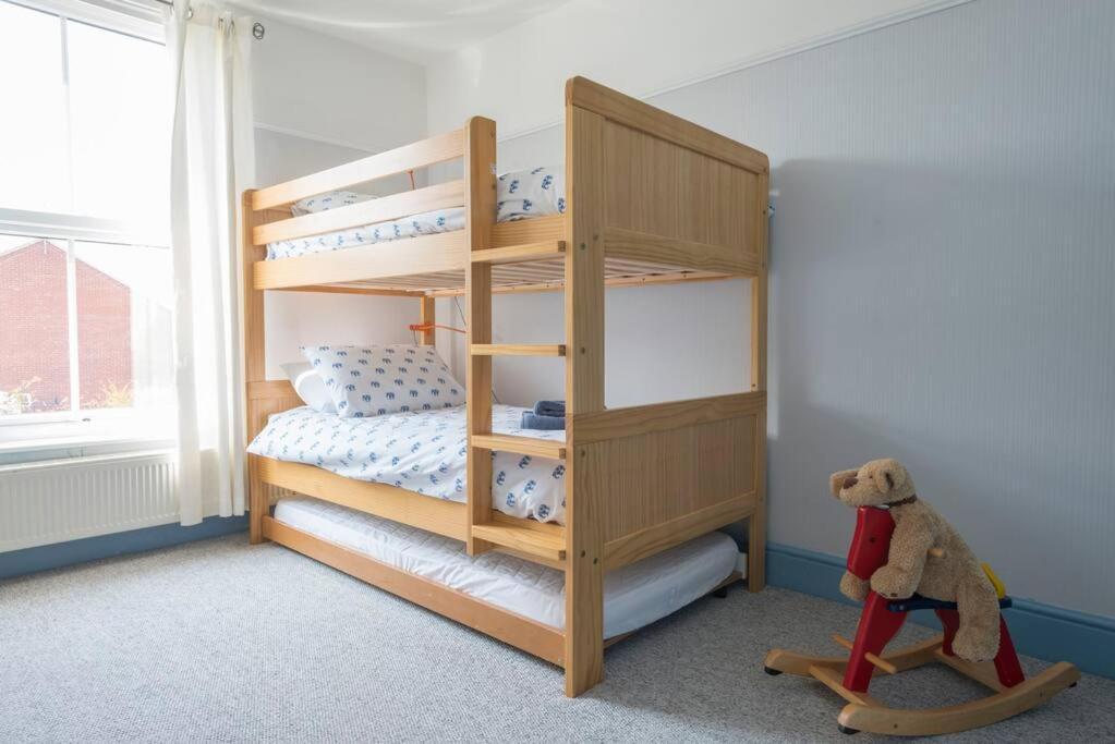 Gorleston-on-Sea Large Character Home, Hot Tub, Beach 5 Min Walk מראה חיצוני תמונה