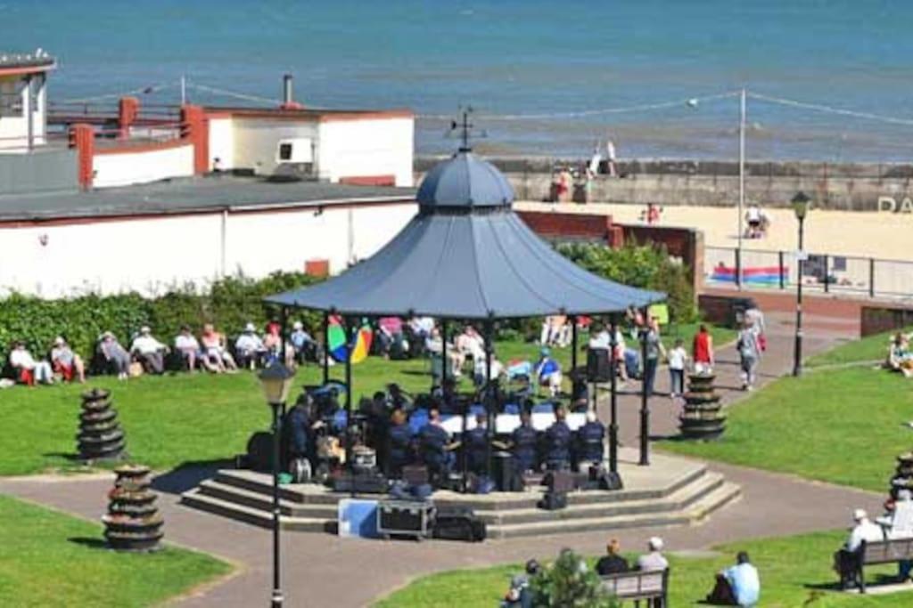 Gorleston-on-Sea Large Character Home, Hot Tub, Beach 5 Min Walk מראה חיצוני תמונה