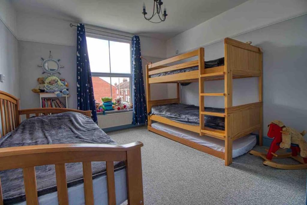 Gorleston-on-Sea Large Character Home, Hot Tub, Beach 5 Min Walk מראה חיצוני תמונה