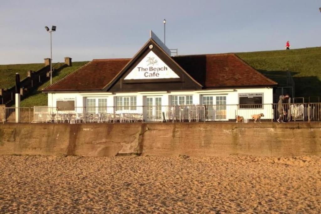 Gorleston-on-Sea Large Character Home, Hot Tub, Beach 5 Min Walk מראה חיצוני תמונה